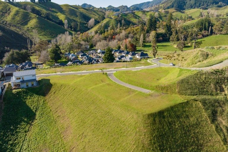 Photo of property in 5 Hill Tops Way, Stoke, Nelson, 7011