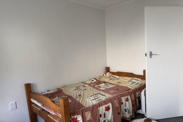 Photo of property in 1/132 Archers Road, Glenfield, Auckland, 0629