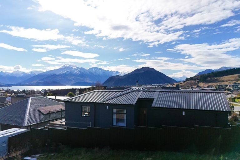 Photo of property in 13 Mcleod Avenue, Wanaka, 9305