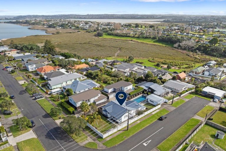 Photo of property in 38 Aramoana Avenue, Devonport, Auckland, 0624