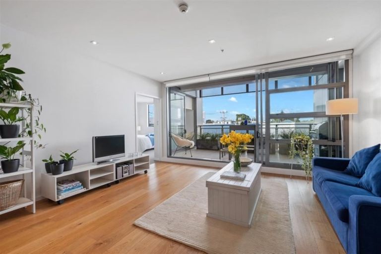 Photo of property in Maison Apartments, 204/16 Huron Street, Takapuna, Auckland, 0622
