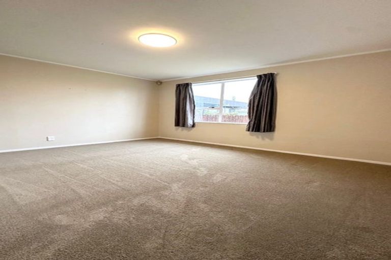 Photo of property in 1/6 Penion Drive, Flat Bush, Auckland, 2023