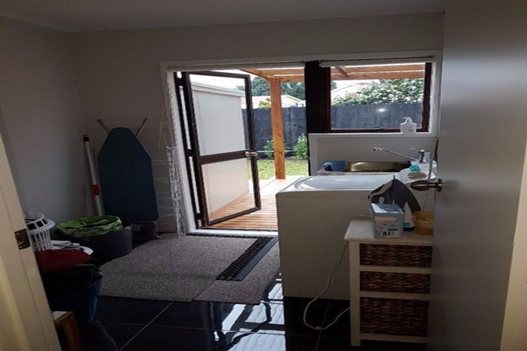 Photo of property in 10/19a Gray Avenue, Mangere East, Auckland, 2024
