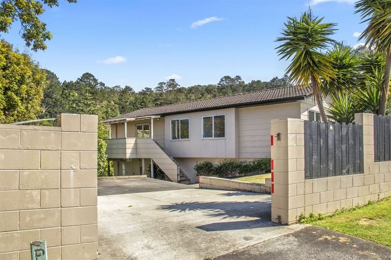 Photo of property in 118 Lynn Road, Bayview, Auckland, 0629