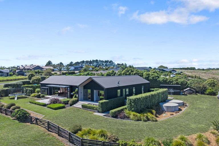 Photo of property in 28 Capriole Crescent, Kingseat, Papakura, 2580