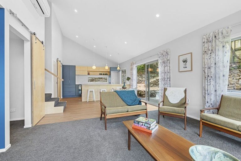 Photo of property in 5 Awanui Street, Merrilands, New Plymouth, 4312