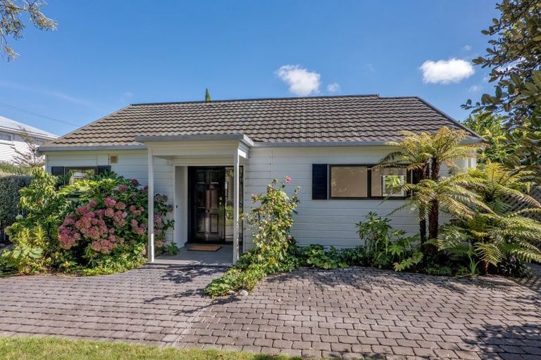 Photo of property in 115e Merivale Lane, Merivale, Christchurch, 8014
