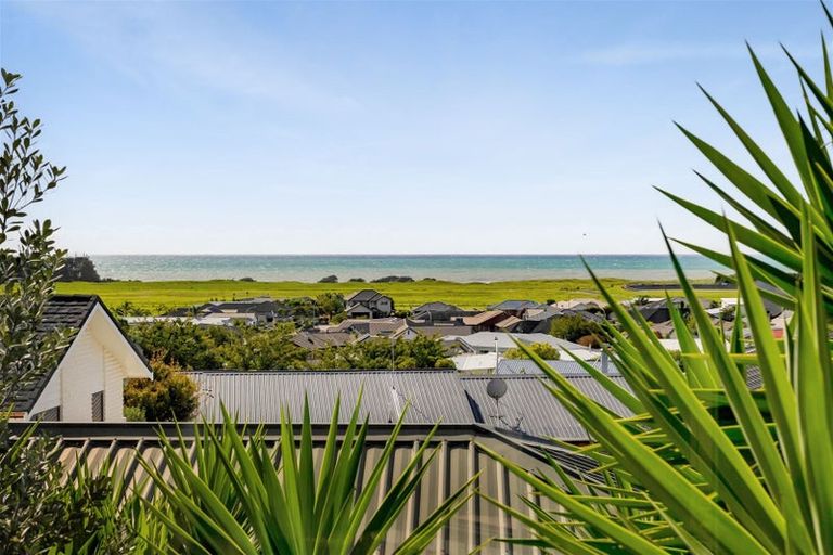 Photo of property in 93 Parklands Avenue, Bell Block, New Plymouth, 4312