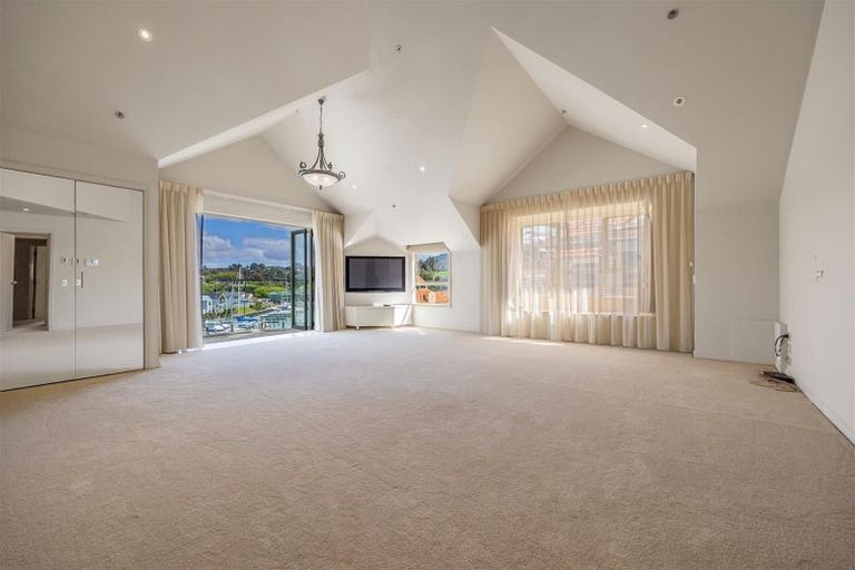 Photo of property in 68 Harbour Village Drive, Gulf Harbour, Whangaparaoa, 0930