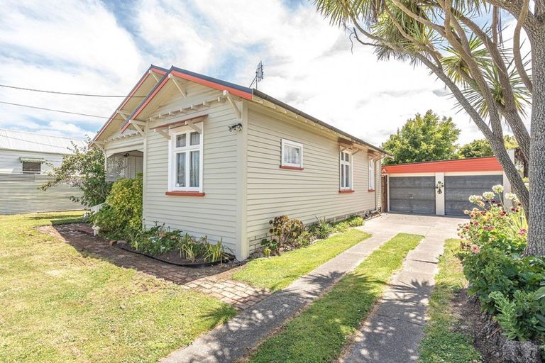 Photo of property in 21 Falkland Street, Whanganui East, Whanganui, 4500