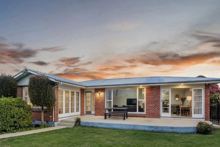 Photo of property in 1 Santa Rosa Avenue, Halswell, Christchurch, 8025