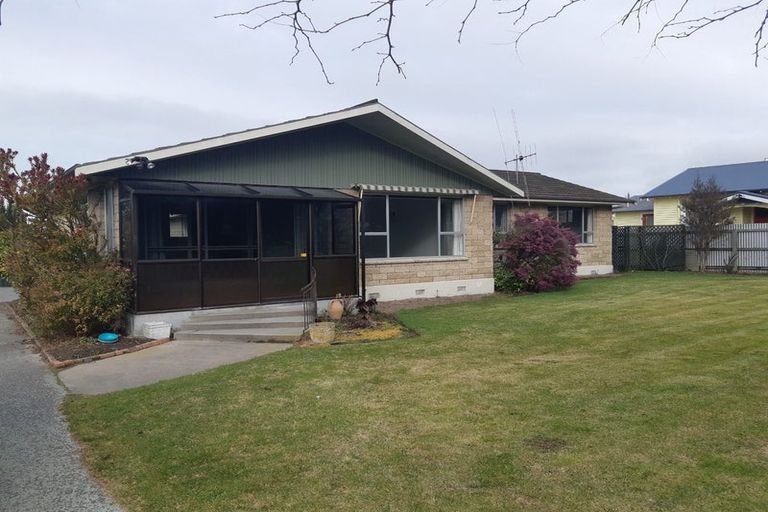 Photo of property in 65 Rhodes Street, Waimate, 7924