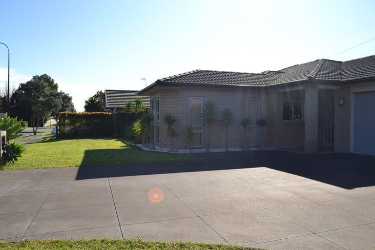 Photo of property in 8 Pohutukawa Place, Karaka, Papakura, 2113