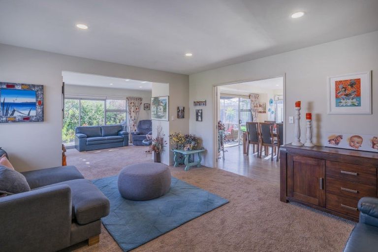 Photo of property in 7 Redwings Close, Whitianga, 3510