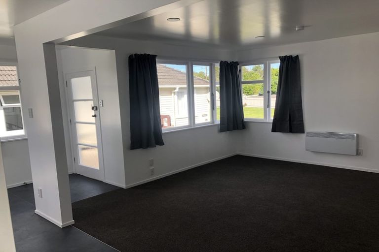 Photo of property in 11 Kotuku Street, Te Atatu Peninsula, Auckland, 0610