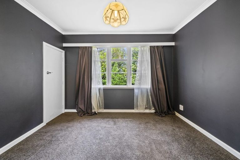 Photo of property in 84 Korokoro Road, Korokoro, Lower Hutt, 5012
