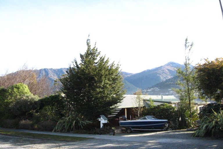 Photo of property in 46 Oregon Drive, Kelvin Heights, Queenstown, 9300