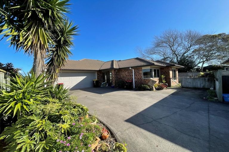 Photo of property in 74b Simpson Road, Papamoa Beach, Papamoa, 3118