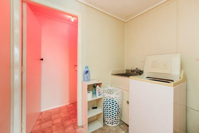 Photo of property in 31 Knowles Street, Terrace End, Palmerston North, 4410