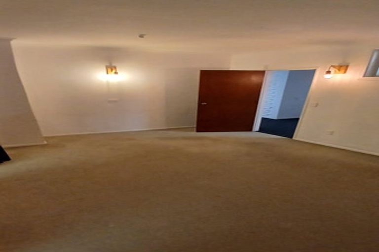 Photo of property in 130 Smart Road, Glen Avon, New Plymouth, 4372