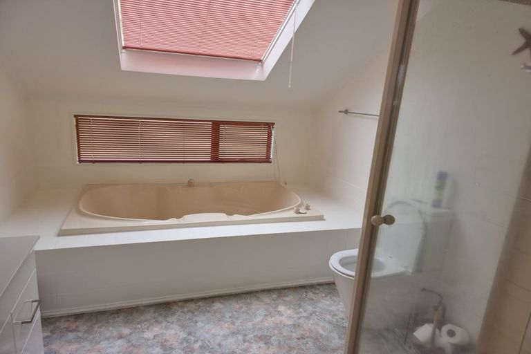 Photo of property in 39a Baroda Street, Khandallah, Wellington, 6035