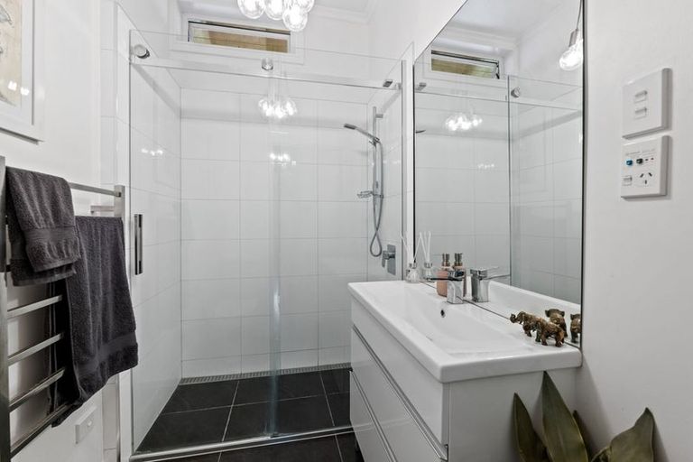 Photo of property in 18 David Street, Westown, New Plymouth, 4310