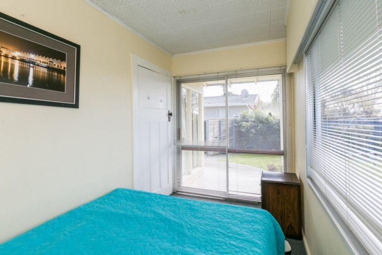 Photo of property in 28 Bowling Road, Greenmeadows, Napier, 4112