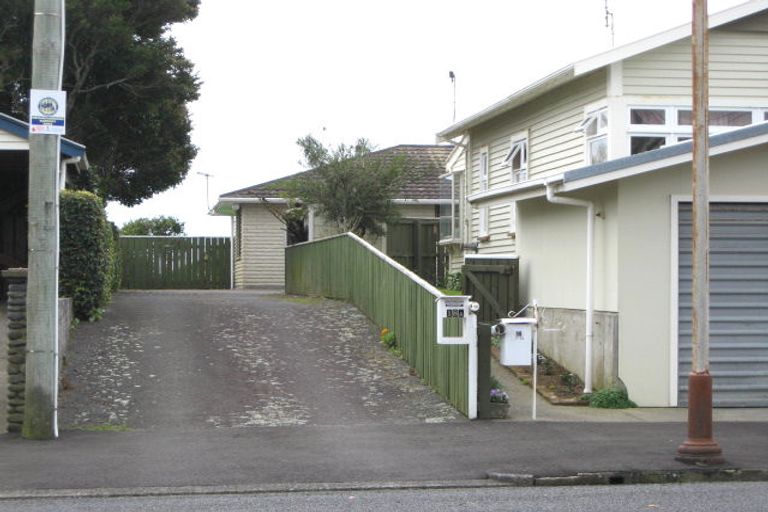 Photo of property in 18a Birdwood Avenue, Moturoa, New Plymouth, 4310