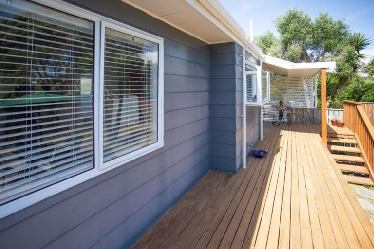 Photo of property in 7a William Street, Waikanae Beach, Waikanae, 5036