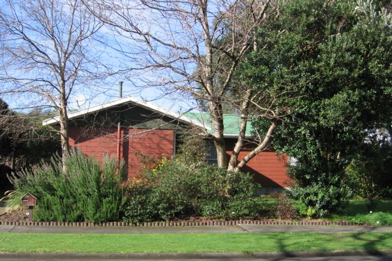 Photo of property in 3 Otira Place, Awapuni, Palmerston North, 4412
