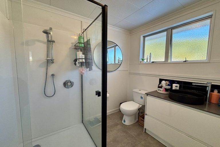 Photo of property in 75a Hampden Street, Picton, 7220