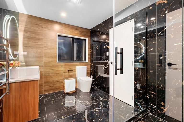 Photo of property in 28 Kate Duncan Drive, Swanson, Auckland, 0614