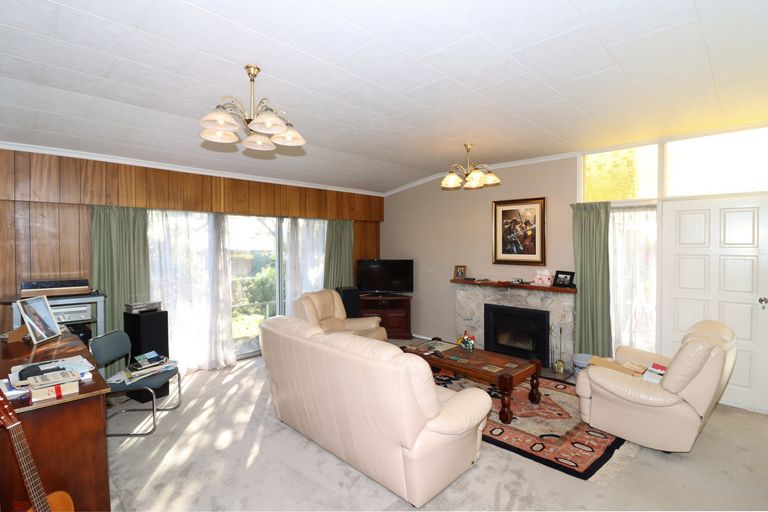 Photo of property in 38 Richmond Road, Carterton, 5713