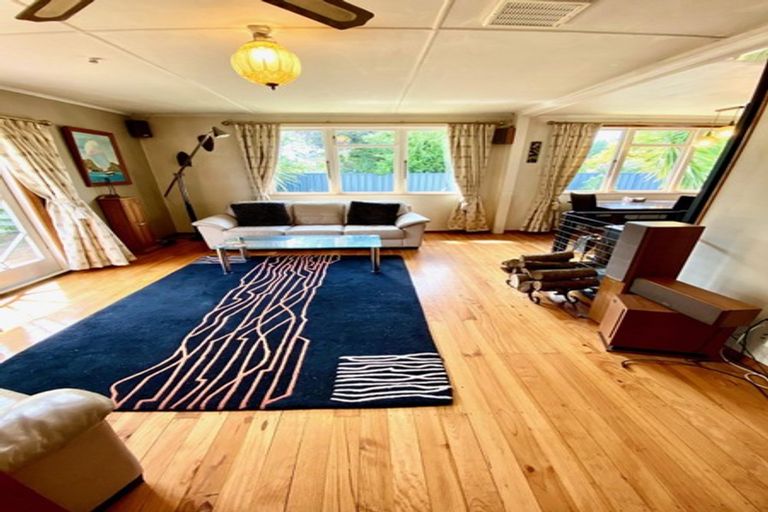 Photo of property in 12 Railway Road, Dunsandel, 7682