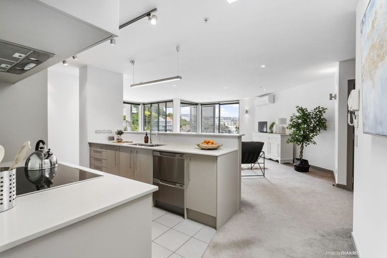 Photo of property in Alto Apartments, 3a/22 Telford Terrace, Oriental Bay, Wellington, 6011
