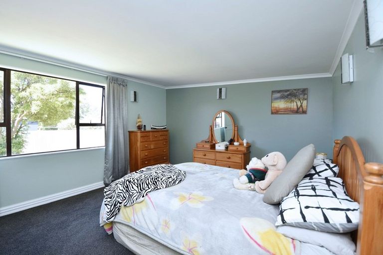 Photo of property in 11 Robertson Street, Richmond, Invercargill, 9810