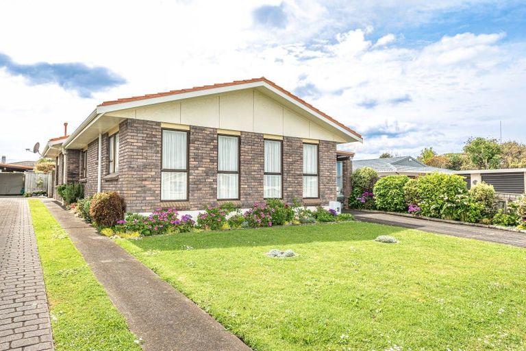 Photo of property in 44 Exeter Crescent, Springvale, Whanganui, 4501