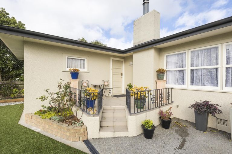 Photo of property in 22 Forbury Avenue, Takaro, Palmerston North, 4412