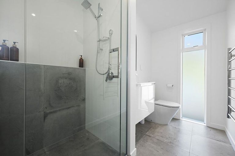 Photo of property in 2/10 Gallants Place, Flagstaff, Hamilton, 3210