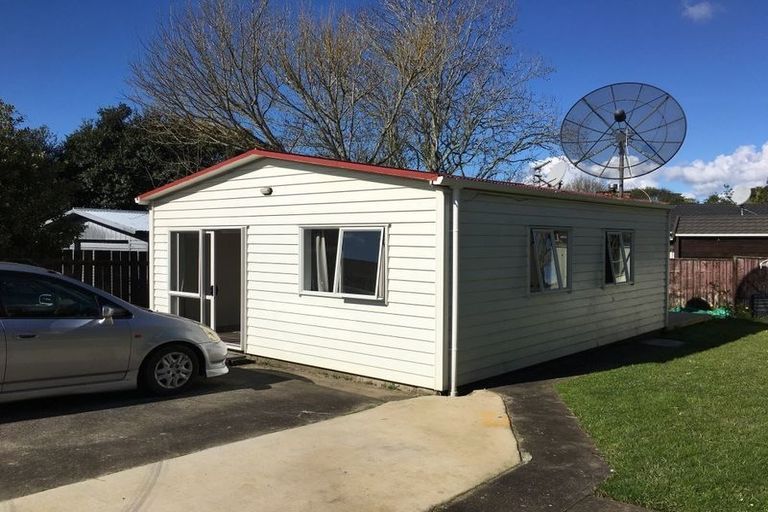 Photo of property in 40 Beechdale Crescent, Pakuranga Heights, Auckland, 2010