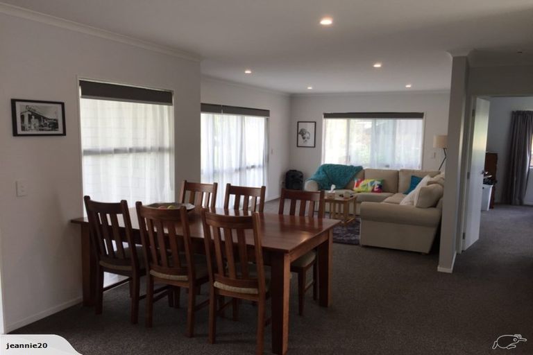 Photo of property in 10 Manuka Close, Mangawhai, 0505