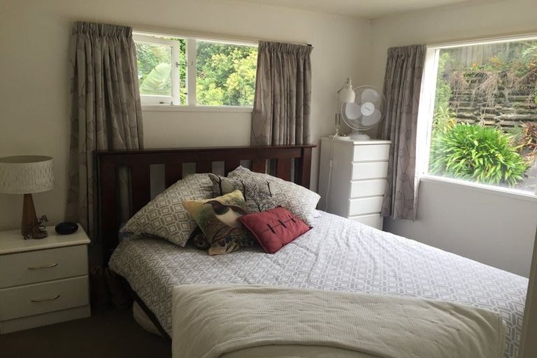 Photo of property in 6a Channel View Road, Campbells Bay, Auckland, 0630