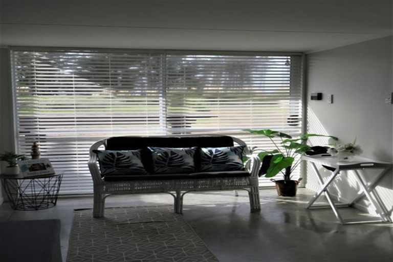 Photo of property in 7 Pukenui Drive, Mahia, 4198