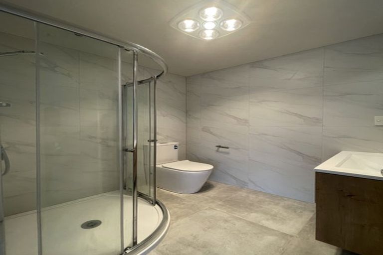 Photo of property in 6 Arran Point Parade, Orewa, 0931