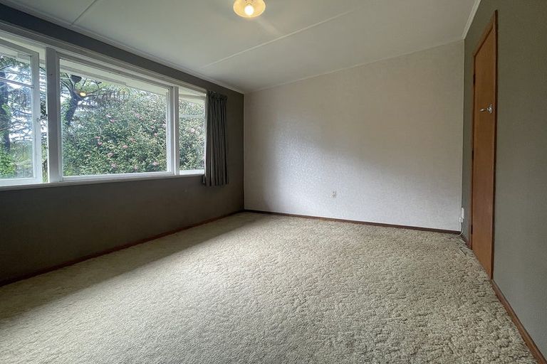 Photo of property in 82 Brois Street, Frankleigh Park, New Plymouth, 4310