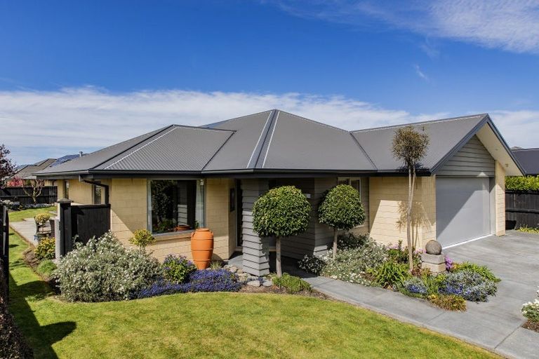 Photo of property in 20 Churchill Drive, Rangiora, 7400