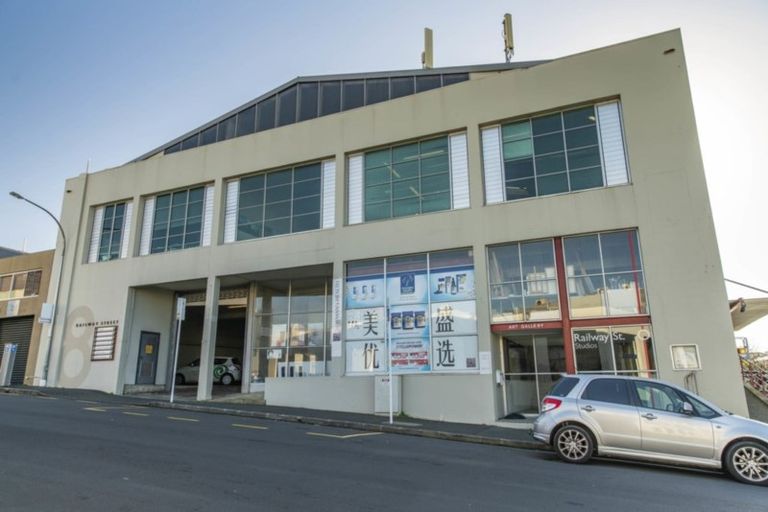 Photo of property in 8 Railway Terrace, Morningside, Whangarei, 0110