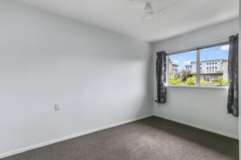 Photo of property in 3 Capitol Road, Matakatia, Whangaparaoa, 0930