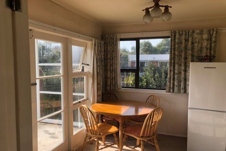 Photo of property in 1 Clonbern Place, Upper Riccarton, Christchurch, 8041