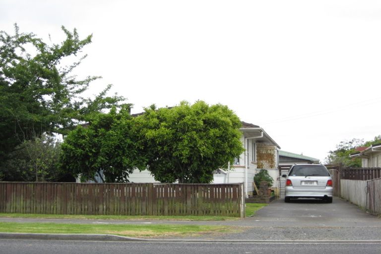 Photo of property in 2/50 Airfield Road, Takanini, 2112